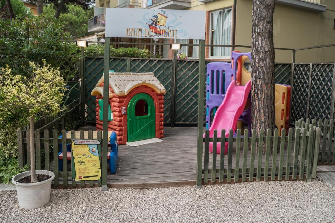 Hotel Sayonara Milano Marittima Luaran gambar