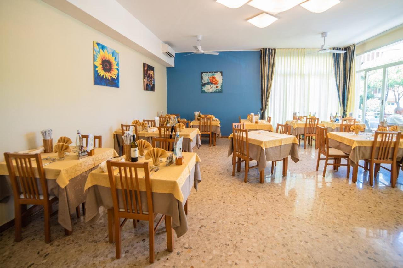 Hotel Sayonara Milano Marittima Luaran gambar
