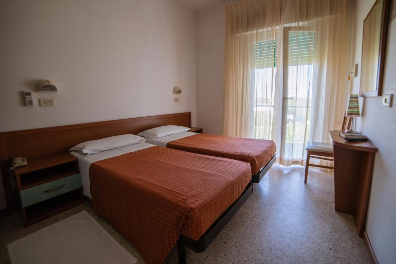 Hotel Sayonara Milano Marittima Luaran gambar
