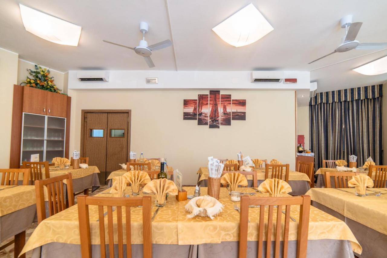 Hotel Sayonara Milano Marittima Luaran gambar