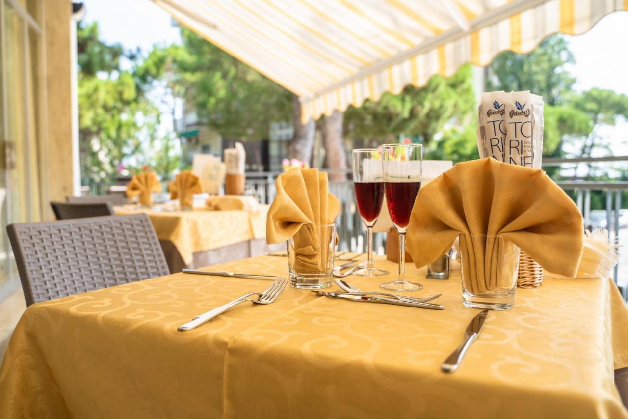 Hotel Sayonara Milano Marittima Luaran gambar