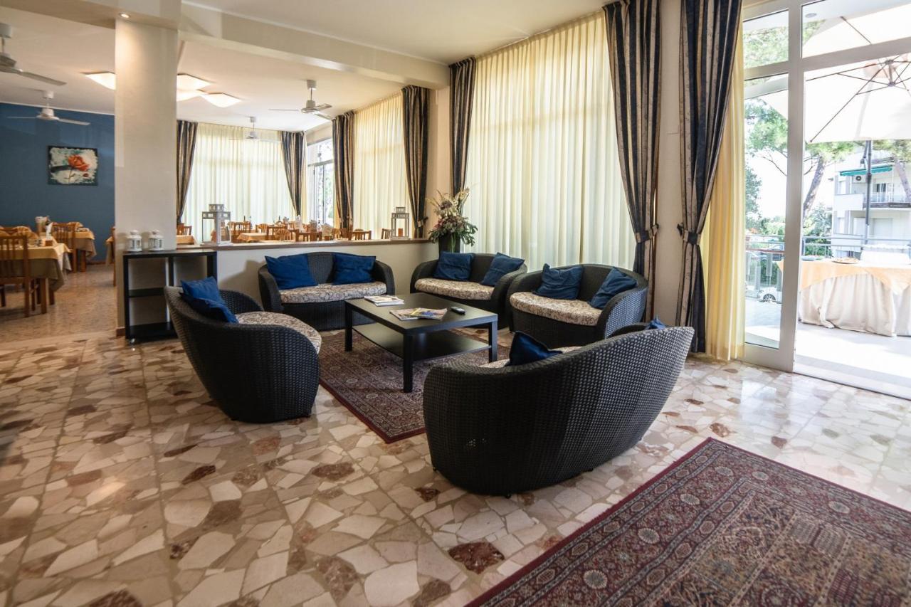 Hotel Sayonara Milano Marittima Luaran gambar