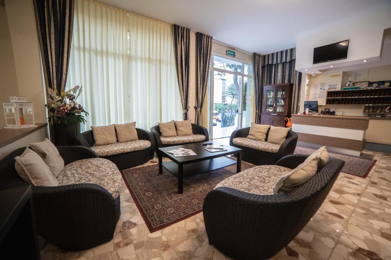 Hotel Sayonara Milano Marittima Luaran gambar