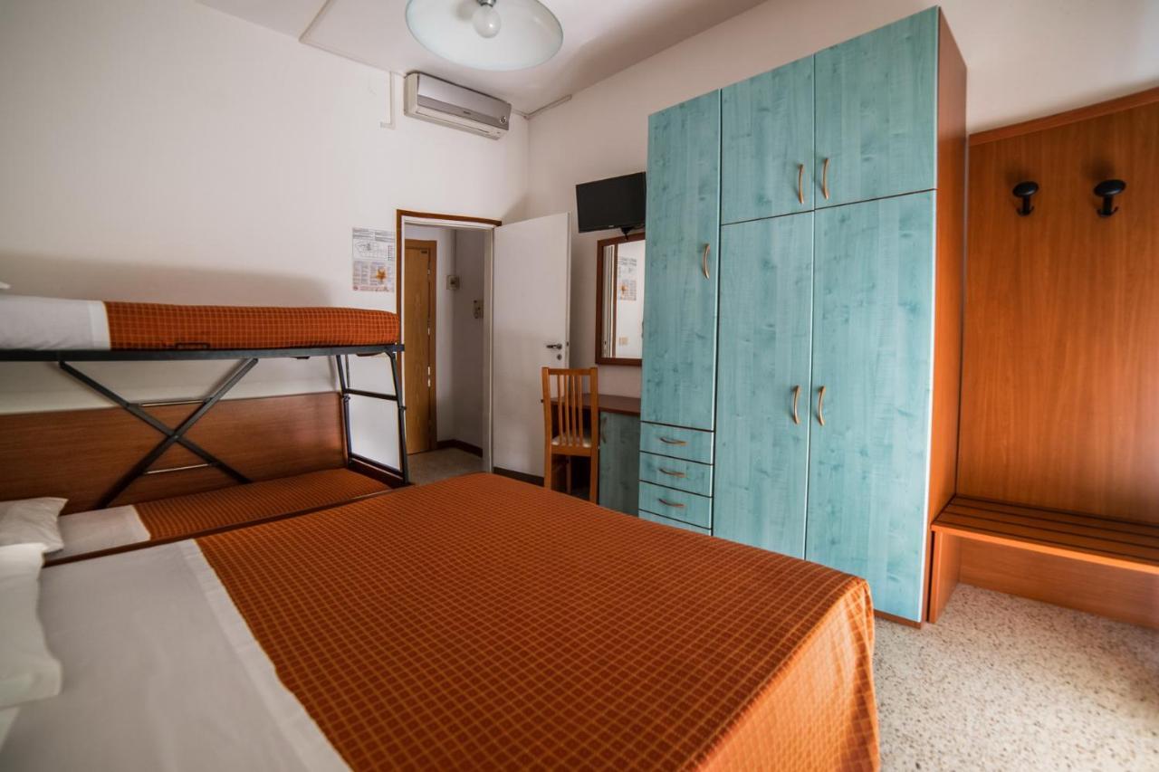 Hotel Sayonara Milano Marittima Luaran gambar