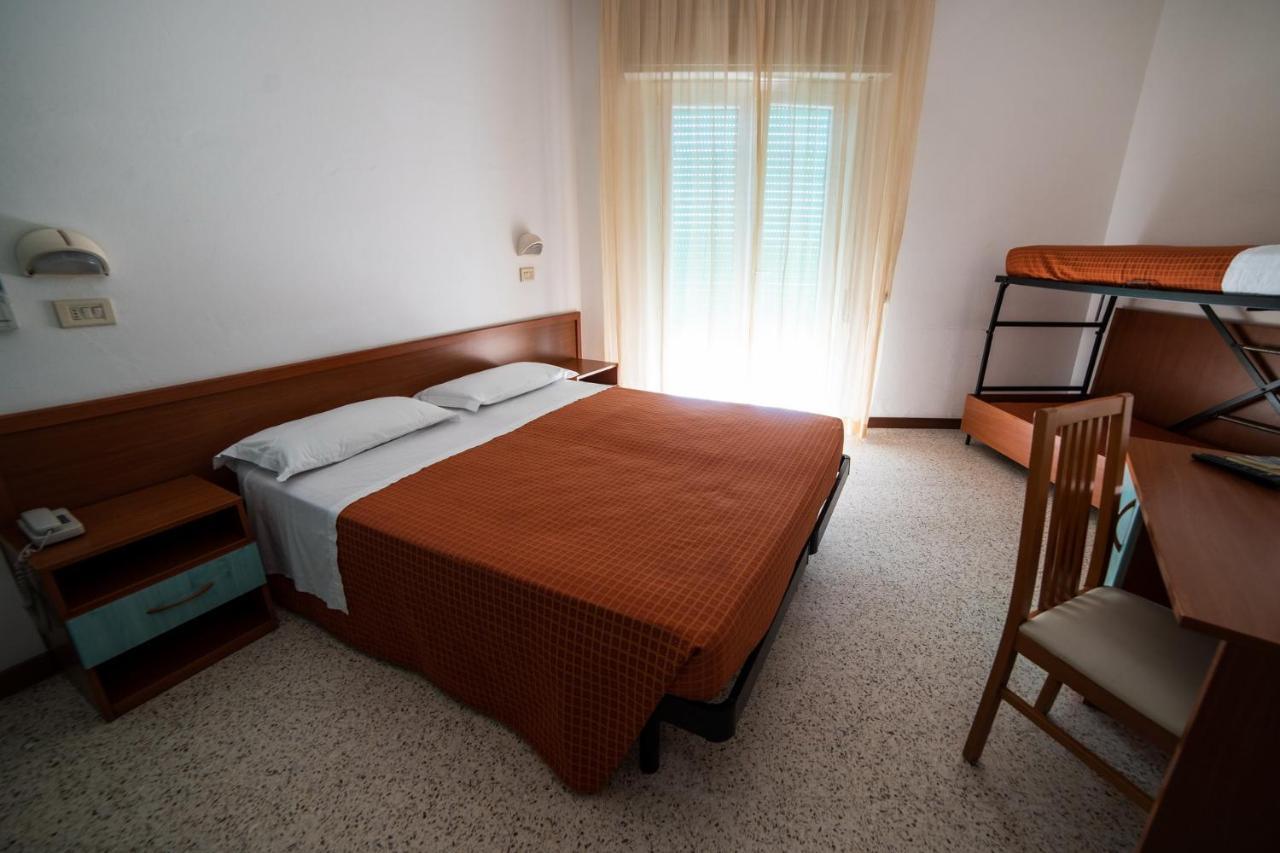Hotel Sayonara Milano Marittima Luaran gambar