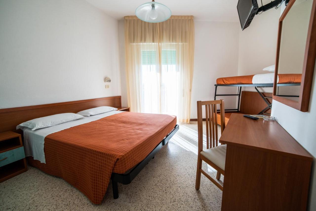 Hotel Sayonara Milano Marittima Luaran gambar