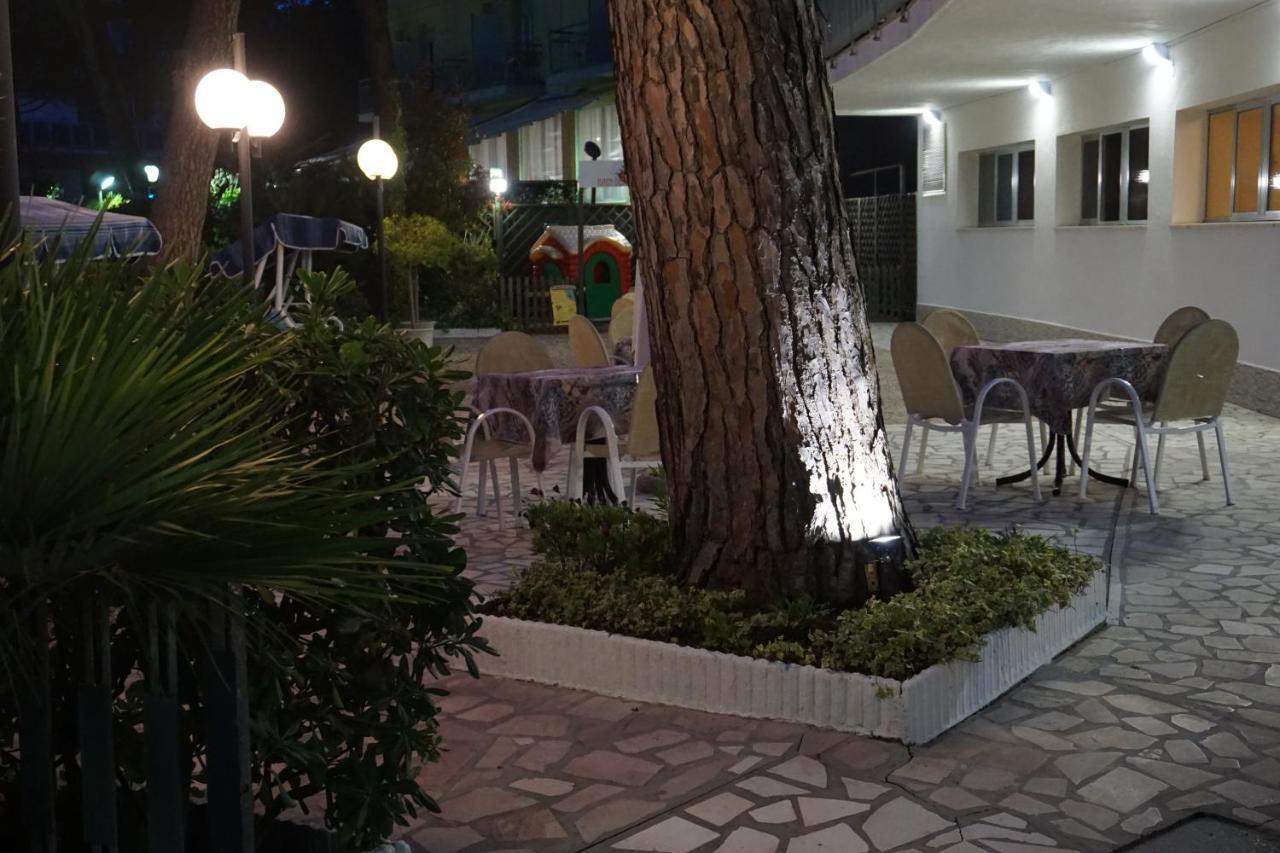Hotel Sayonara Milano Marittima Luaran gambar